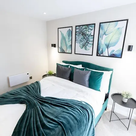 Apartment Modern - Sleeps 4 & Walk To Arena Leeds (West Yorkshire)